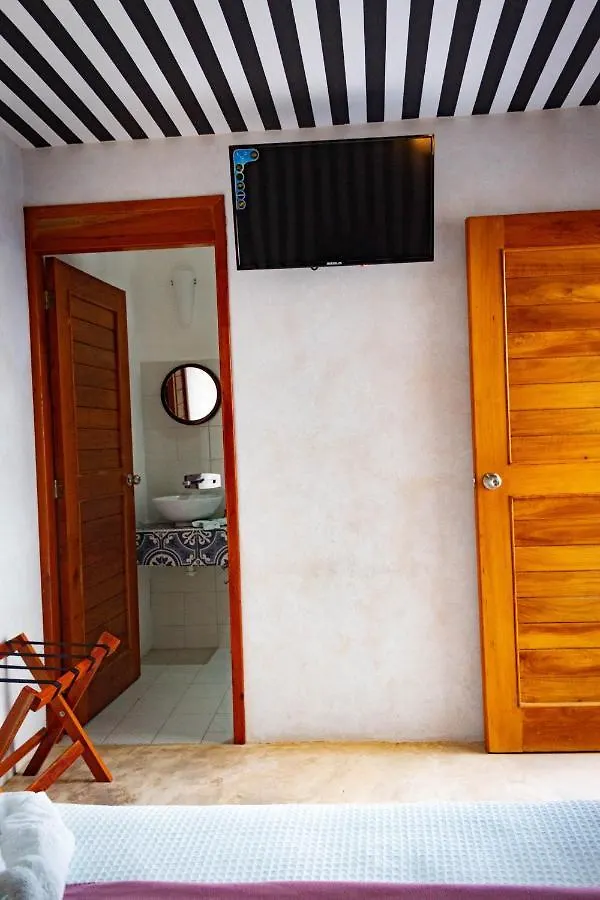 Hotel Seyba Bakalar Bacalar Mexico