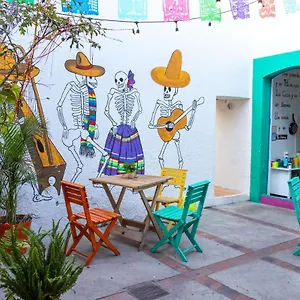 https://casa-colores-hostal.guadalajarahotels.info
