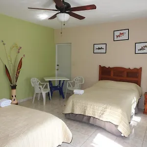 Pensión Palapas De